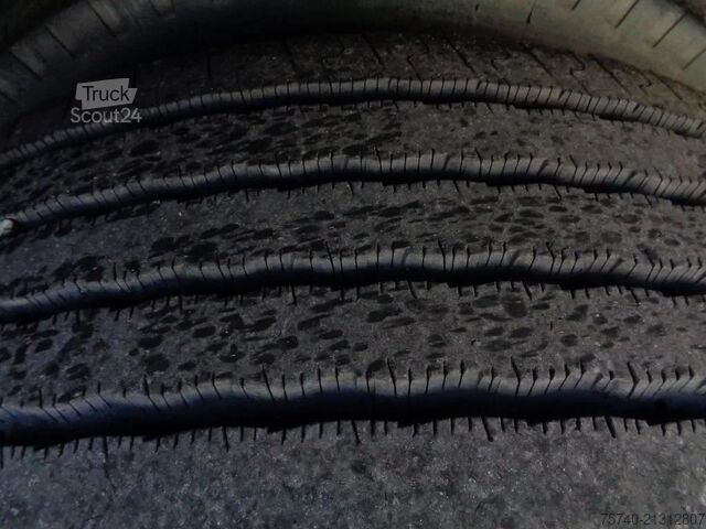 Voiture de pompier Iveco 135-17 Manual + Firetruck