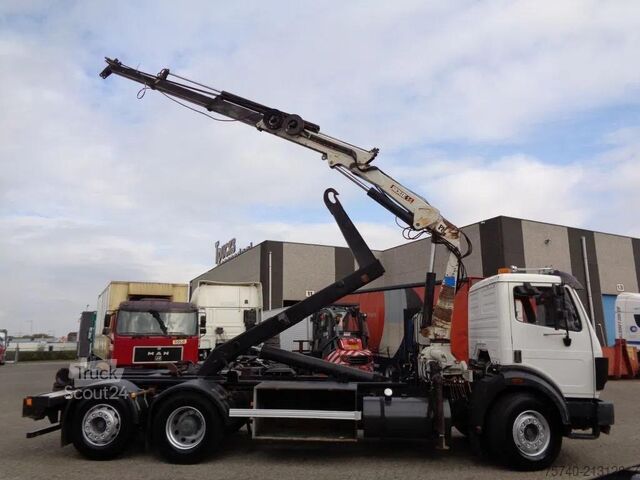 Containertransport (kabelsysteem) Mercedes-Benz SK 2433 Semi-Auto + PTO + Serie 14 Crane + 3 pe...