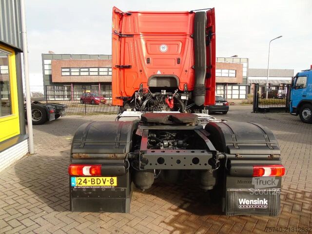 Standaard trekker Mercedes-Benz Actros 1933 + SPOILER