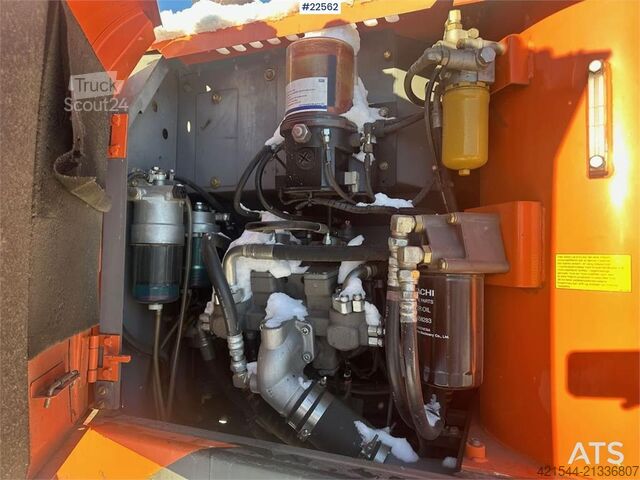 Lánctalpas kotrógép Hitachi ZX180LC-5B excavator w/ rototilt, digging bucket a