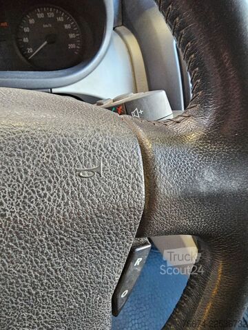 Kastenwagen OPEL Vivaro Kasten L2H1 2,9t AHK