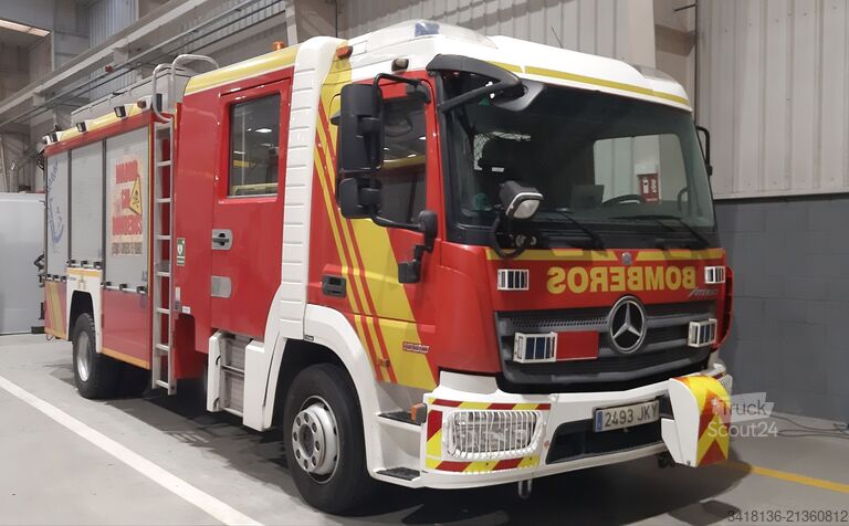 Camión de bomberos ROSENBAUER rescue Mercedes-Benz ATEGO 1530 FIRE