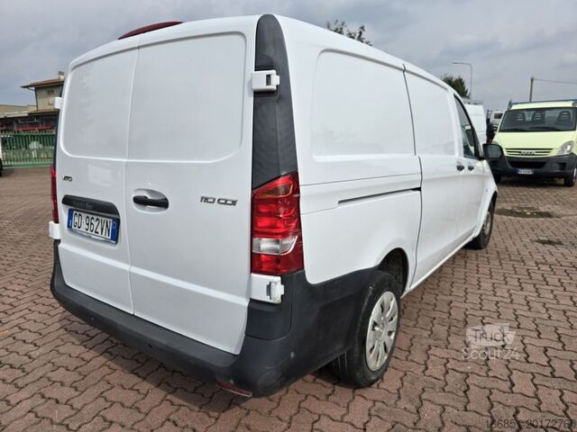 Fourgonnette compacte Mercedes-Benz Vito