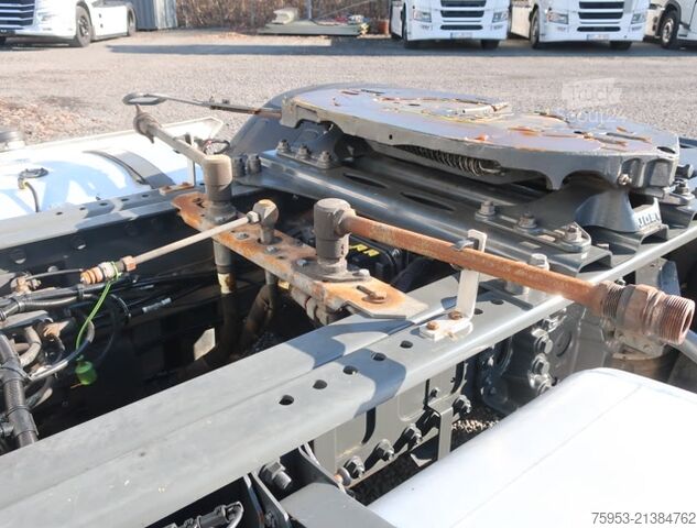 Standarta vilcējs DAF XG 530 Intarder Multihydraulik Navi Standklima