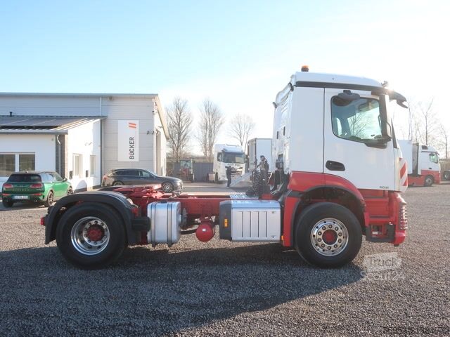 Standardowy ciągnik siodłowy Mercedes Benz 1840 LS Actros Hydraulik M-Haus