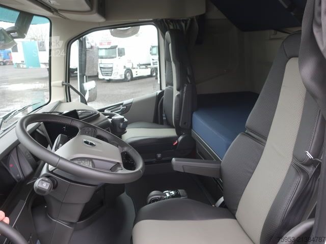 Standarta vilcējs Volvo FH 500 Aero Euro 6 Globetrotter XL Leder Mikrowell