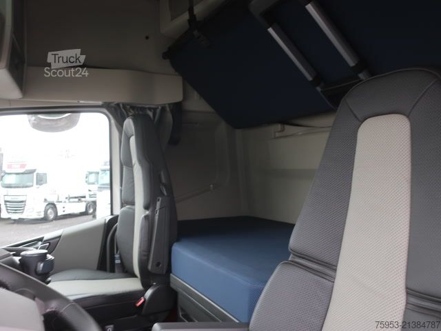 Standarta vilcējs Volvo FH 500 Aero Euro 6 Globetrotter XL Leder Mikrowell