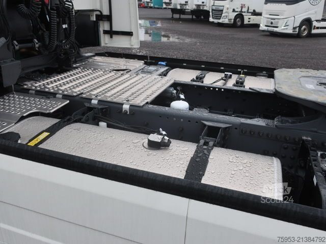 Standarta vilcējs Volvo FH 500 Aero Euro 6 Globetrotter XL Leder Mikrowell