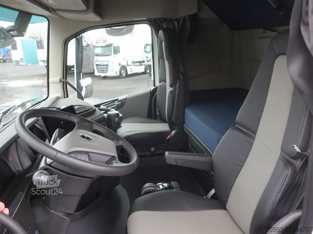 Standarta vilcējs Volvo FH 500 Aero Euro 6 Globetrotter XL Leder Mikrowell