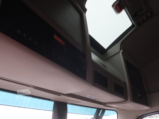 Standarta vilcējs Volvo FH 500 Aero Euro 6 Globetrotter XL Leder Mikrowell