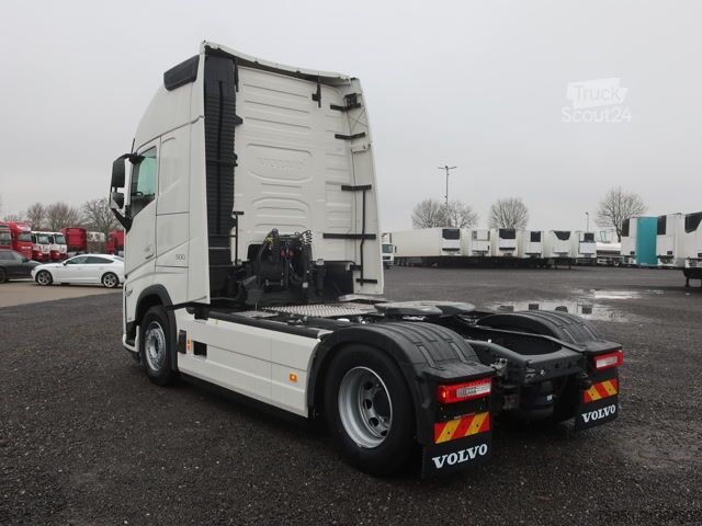 Standarta vilcējs Volvo FH 500 Aero Euro 6 Globetrotter XL Leder Mikrowell