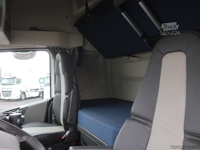 Standarta vilcējs Volvo FH 500 Aero Euro 6 Globetrotter XL Leder Mikrowell