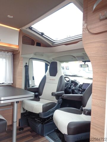 Teilintegriertes Wohnmobil WEINSBERG CaraCompact 600 MEG Pepper Peugeot