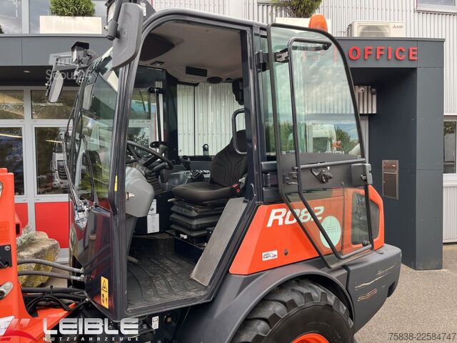 Челен товарач KUBOTA R082*Hydr.Schnellwechsler*Pal.Gabel*nur 539h*