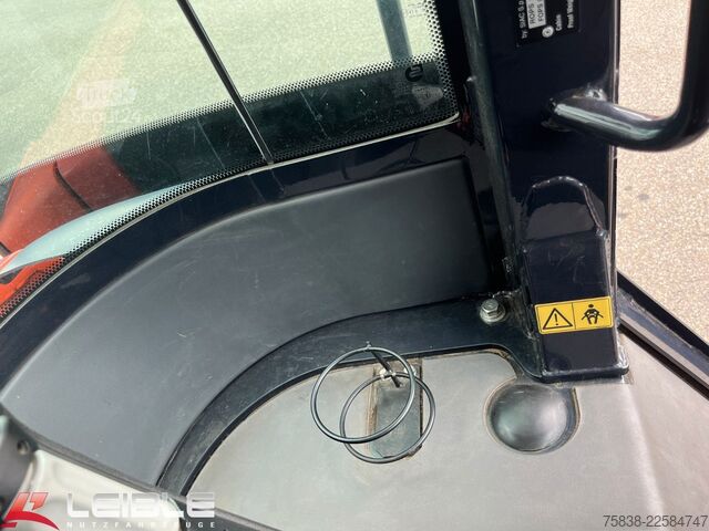 Челен товарач KUBOTA R082*Hydr.Schnellwechsler*Pal.Gabel*nur 539h*
