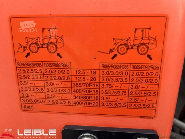 Челен товарач KUBOTA R082*Hydr.Schnellwechsler*Pal.Gabel*nur 539h*