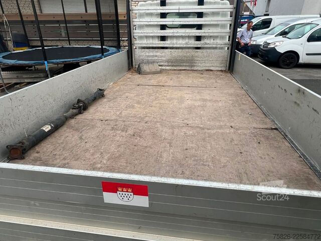 Pritschenwagen NISSAN Cabstar Pritsche Zwillingsbereifung