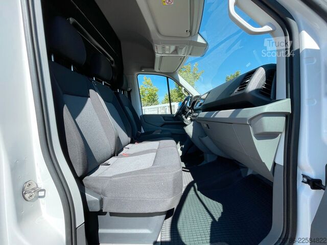 Фургон с высокой крышей VW Crafter 35 Maxi KA/ FWD/ AC/ PDC/ Navi/ AHK 3.0t