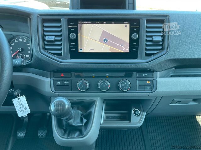 Фургон с высокой крышей VW Crafter 35 Maxi KA/ FWD/ AC/ PDC/ Navi/ AHK 3.0t