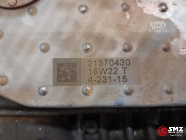 Motoronderdeel Volvo Occ deksel cilinderkop + oliekoeler D13K500EUVI Vo