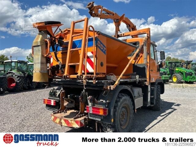 Erikoiskäyttöinen kuorma-auto Unimog U 300 4x4, Kommunalhydraulik, Zapfwelle
