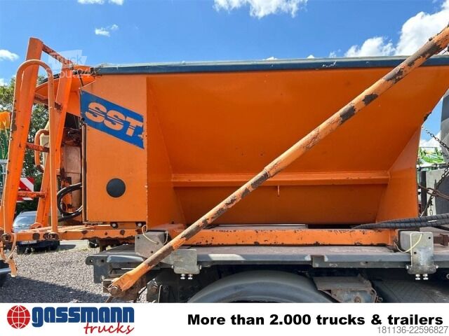 Erikoiskäyttöinen kuorma-auto Unimog U 300 4x4, Kommunalhydraulik, Zapfwelle