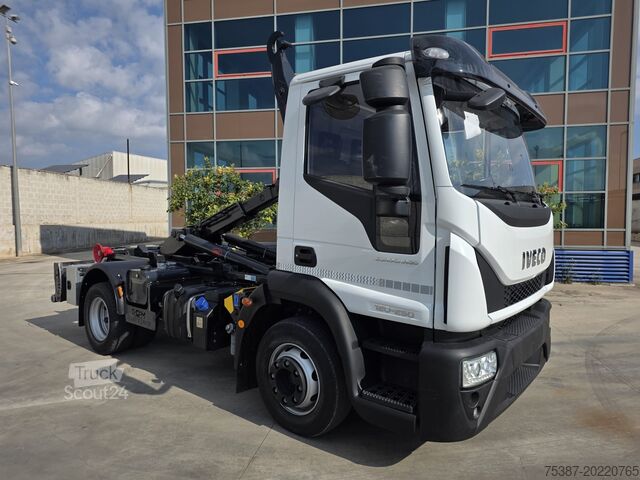 Truck chassis IVECO 120E25