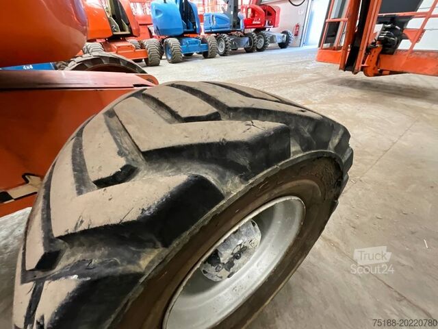 Teleskopiskā darba platforma JLG 450 AJ