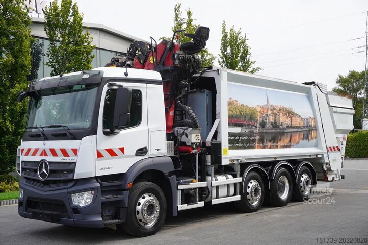 Müllwagen Mercedes-Benz Antos 3240 8x2 / Tajfun 5T crane / Farid