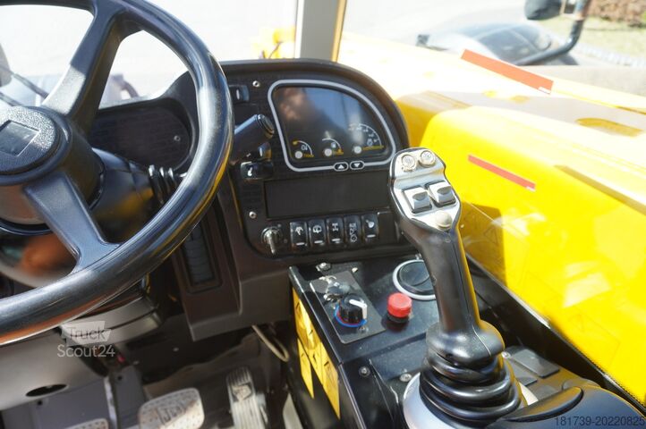 Teleloader JCB 526-56 AGRI Plus / 5.6 m / joystick