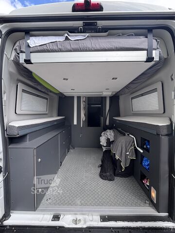 Camper van Adria Twin Supreme 640 SGX