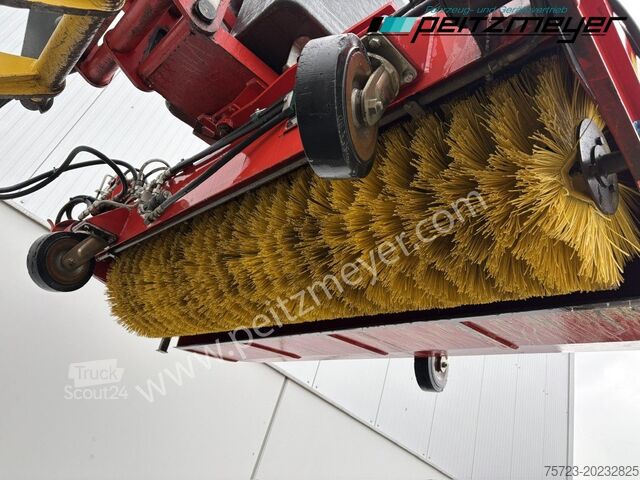 Varredora de rua Dücker Anbau - Kehrmaschine FKM 2200