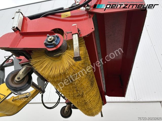 Varredora de rua Dücker Anbau - Kehrmaschine FKM 2200