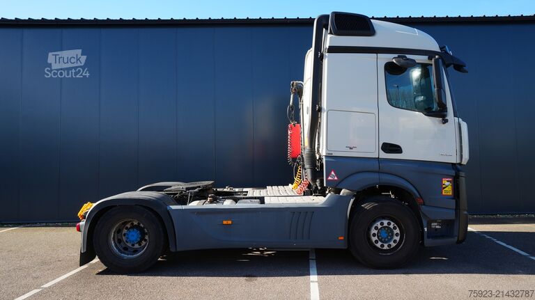Standard-SZM Mercedes-Benz ACTROS 2145 Tractor unit
