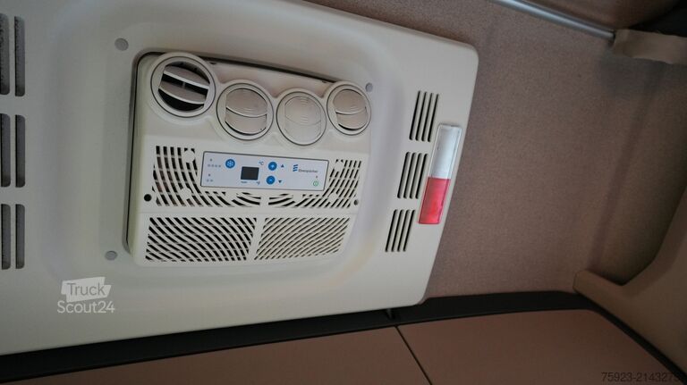 Standard-SZM MAN TGX 18.420 tractor unit 568.600KM