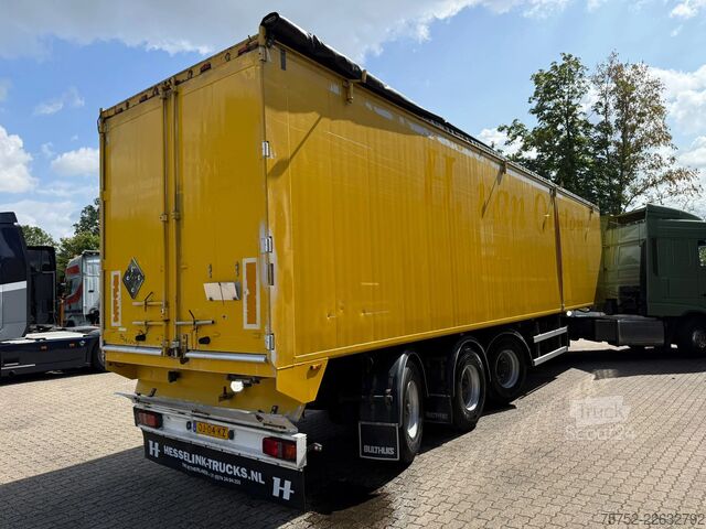 Premikanje tal Bulthuis TDWA 02 70m3 2X Stuuras! Cargo floor 5 jaar oud...