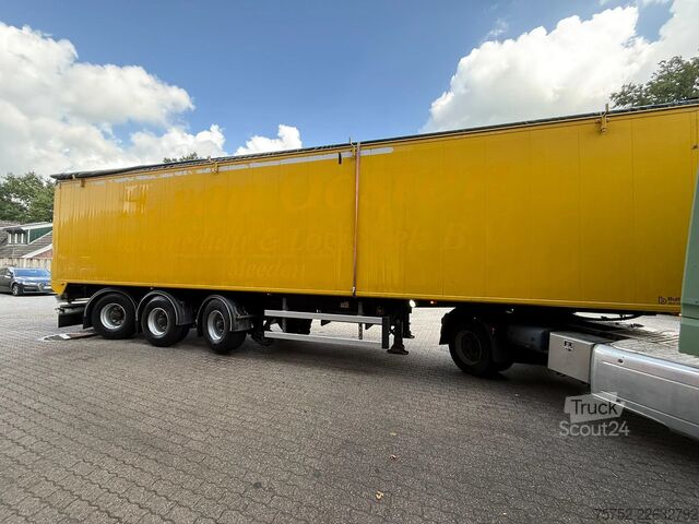 Premikanje tal Bulthuis TDWA 02 70m3 2X Stuuras! Cargo floor 5 jaar oud...
