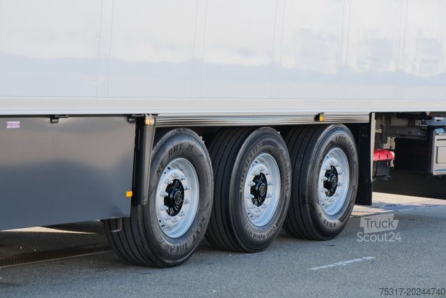 Semi-remorque frigorifique SCHMITZ CARGOBULL SKO 24/SLXi300 /DOPPELSTOCK /BLUMEN/BPW  TOP !!!