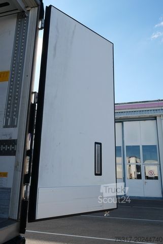 Semi-remorque frigorifique SCHMITZ CARGOBULL SKO 24/SLXi300 /DOPPELSTOCK /BLUMEN/BPW  TOP !!!