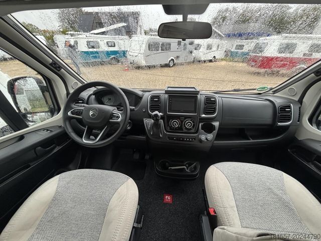 Camping-car semi-intégré CARADO V 339 SAT + TV, Combi 6 E, Automatik