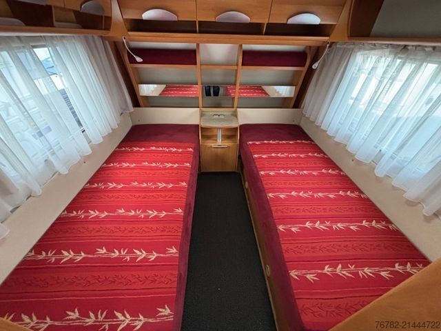 Wohnwagen HYMER/ERIBA Nova 532 Truma*Markise*TV*Einzelbetten