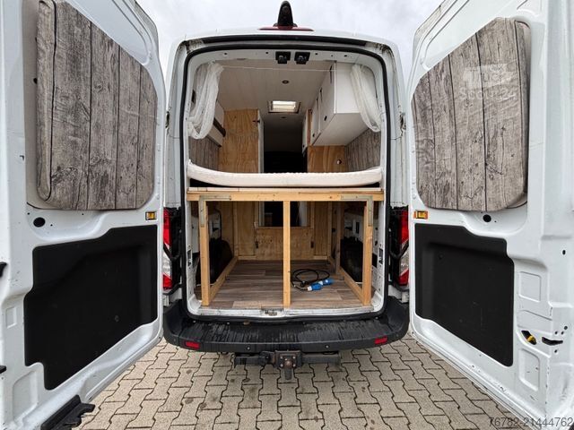 Lakóautó FORD Transit 2,2 TDI 114kW Wohnmobil