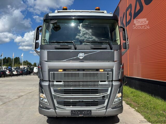  Volvo FH 16 750 8x4 RETARDER / TANDEM AXLE LIFT / BOX...