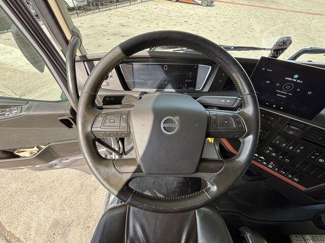 Kipper Volvo FH 16 750 8x4 RETARDER / TANDEM AXLE LIFT / BOX...