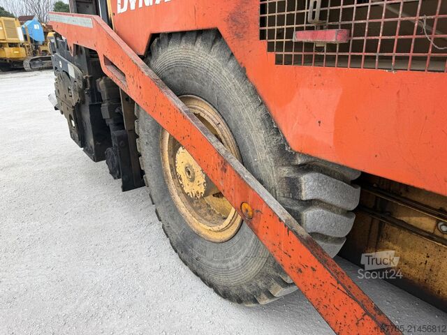 Finitrice per asfalto gommata Dynapac F121-6W
