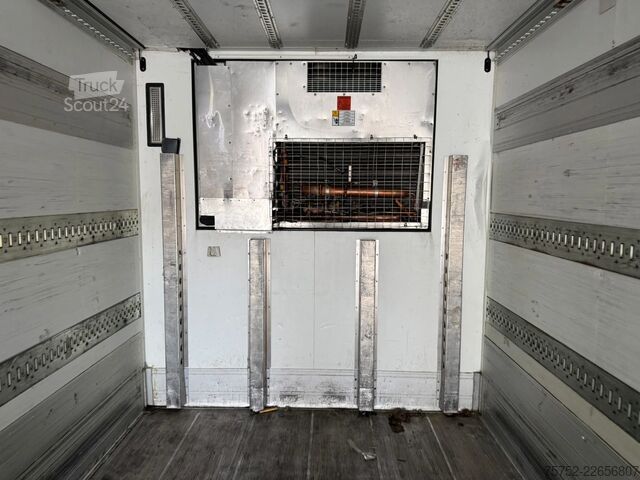 Μεταφορά σε ψύξη/κατάψυξη Schmitz Cargobull Thermo King SLXe Spectrum dakschade! Multi temp...
