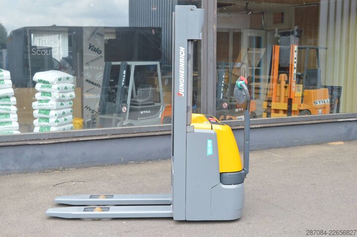 Jännert Planen und Fahrzeugbau GmbH Jännert Planen und Fahrzeugbau GmbH Jännert Planen und Fahrzeugbau GmbH