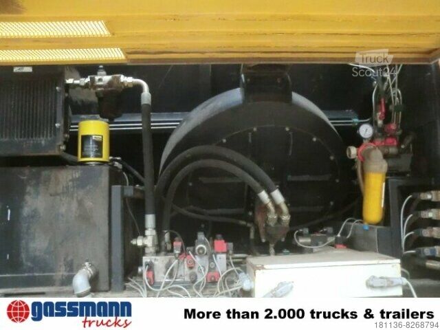 Special purpose truck Augl AUGL KMU88H, Kehrmaschinen-Aufbau