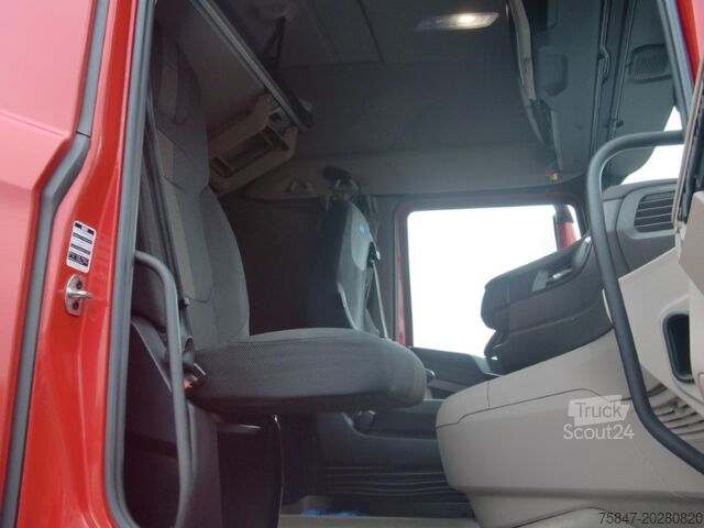Τυπική μονάδα τρακτέρ DAF XG 480 FT Intarder ACC Standklima