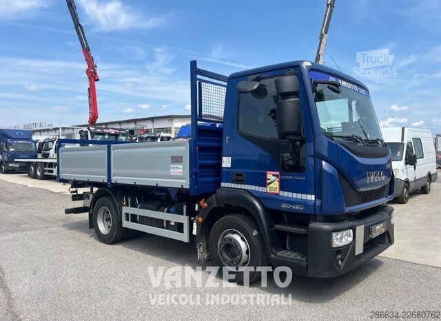 Trevägs tippbil Iveco Eurocargo 120